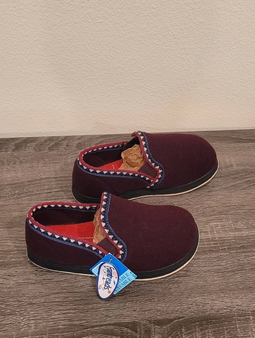 Foamtreads Slippers Kids 12, age 6